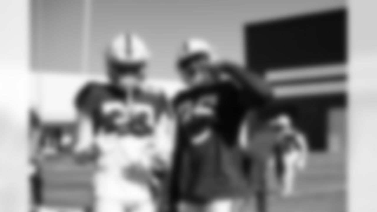 33 CB Dallis Flowers, #36 S Henry Black,