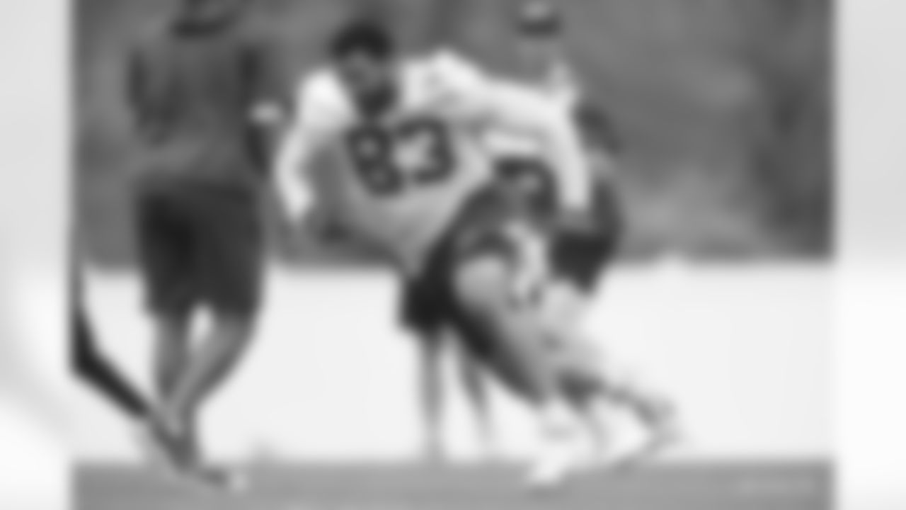 83 TE Kylen Granson