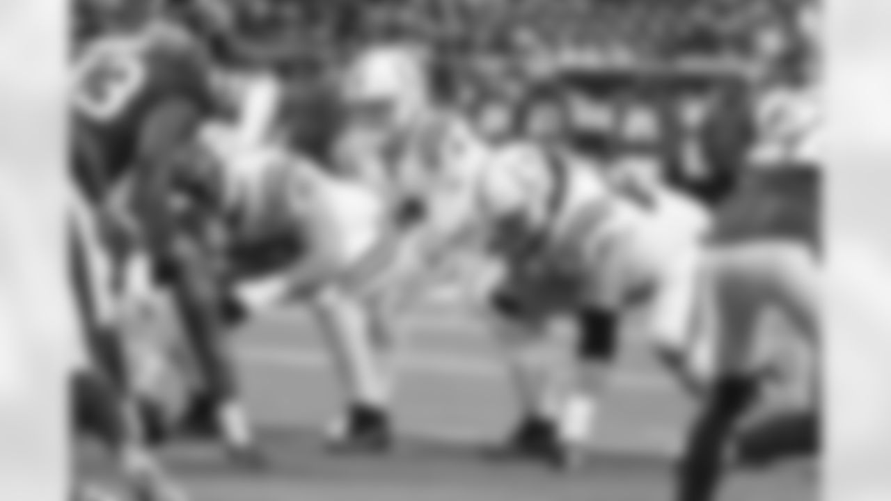 2 QB Carson Wentz, #62 G Chris Reed