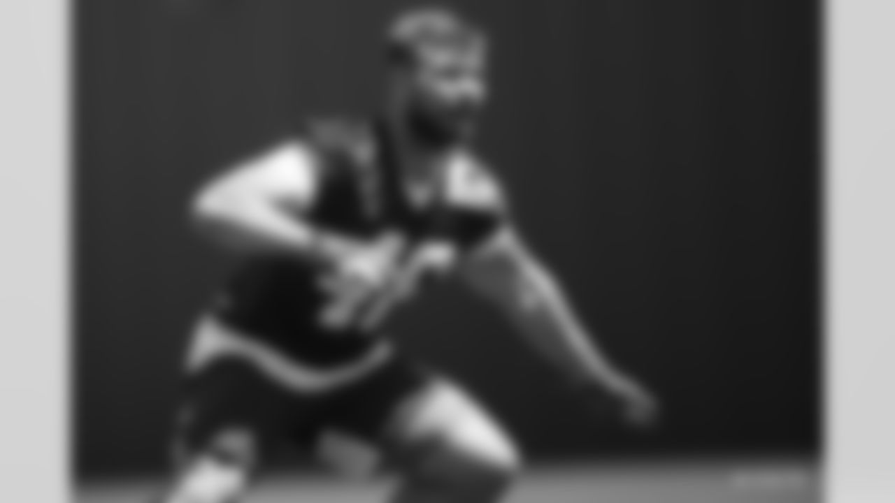 48D LB James Skalski