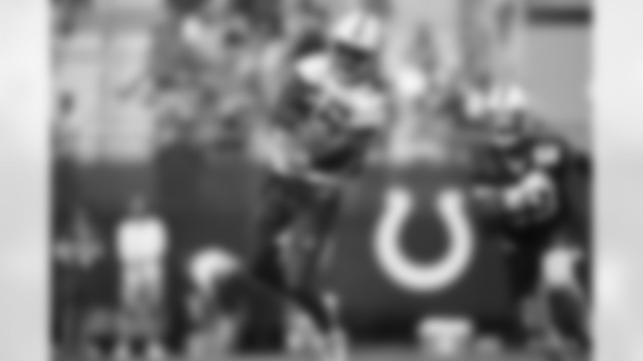 85 WR Tyler Vaughns, #29 S Sean Davis
