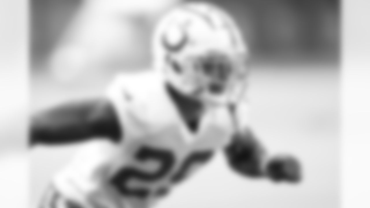 29 CB JuJu Brents