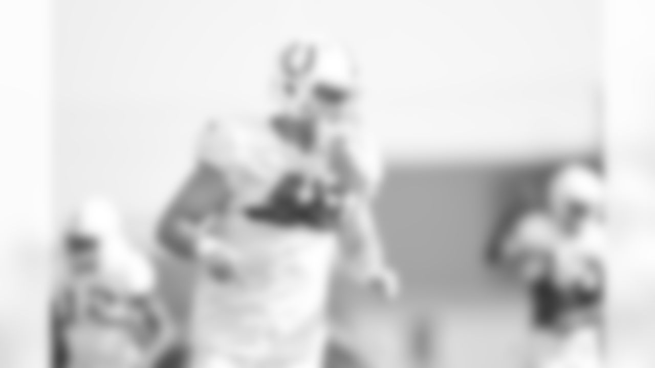 48 TE Andrew Vollert