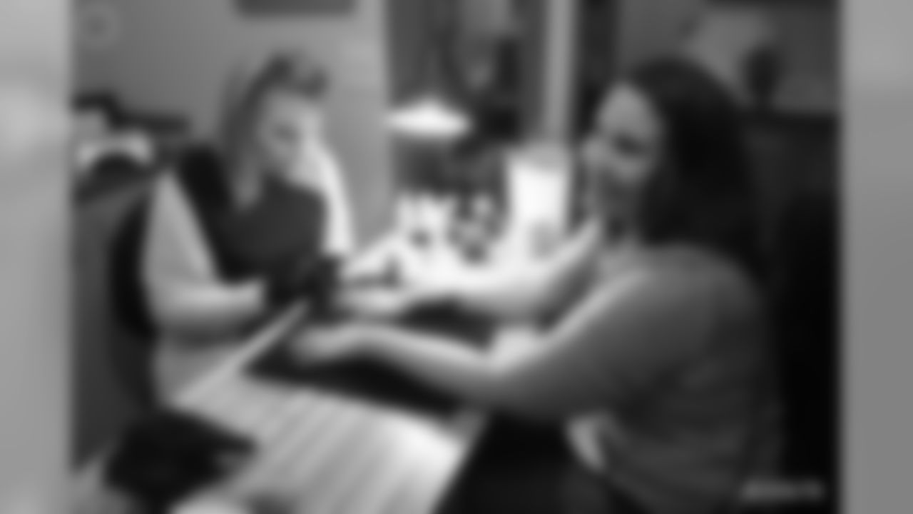 2019_1015_PamperHerPink_0108