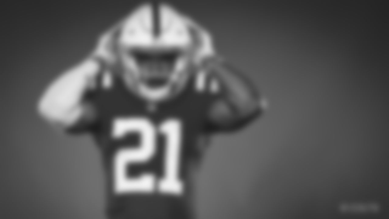 21 RB Nyheim Hines