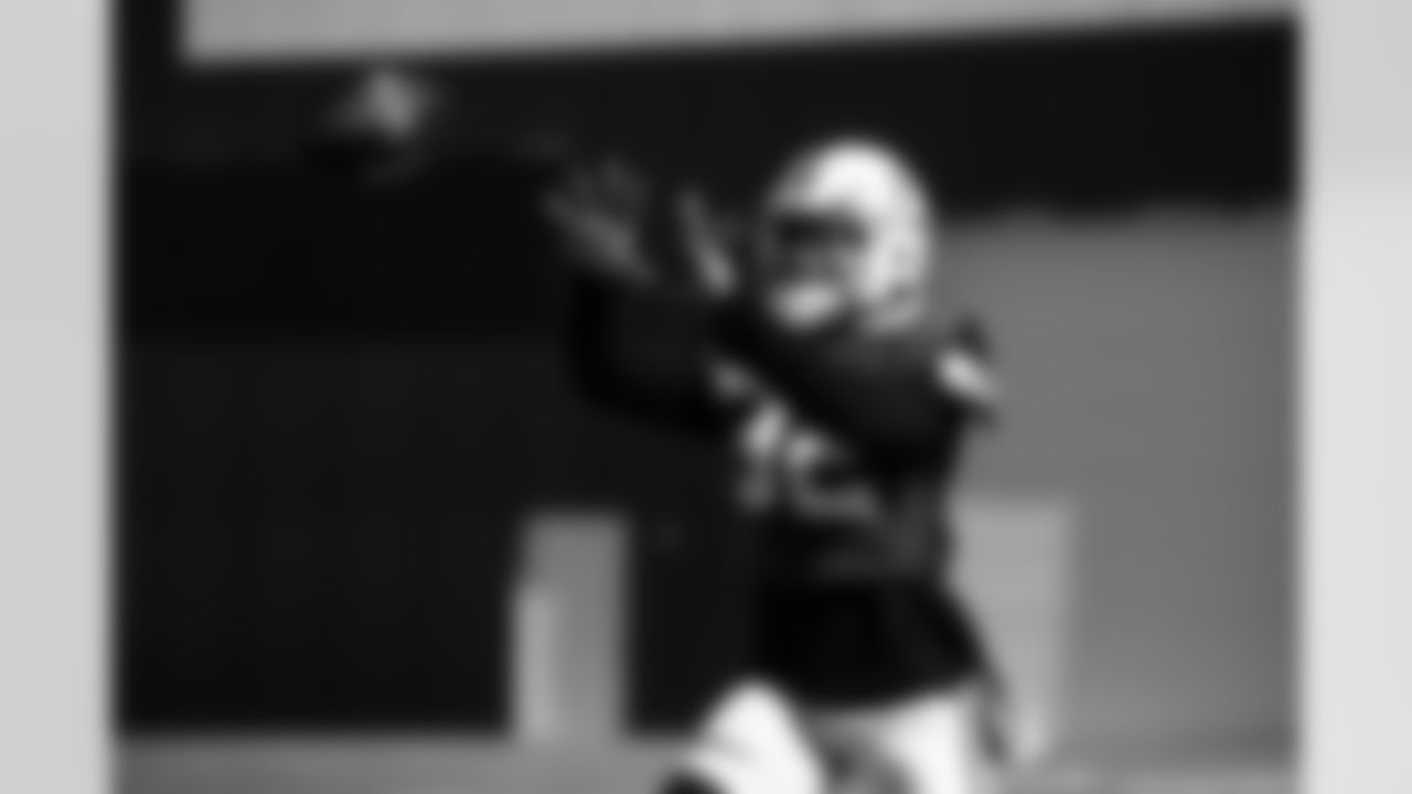 32 S Julian Blackmon,