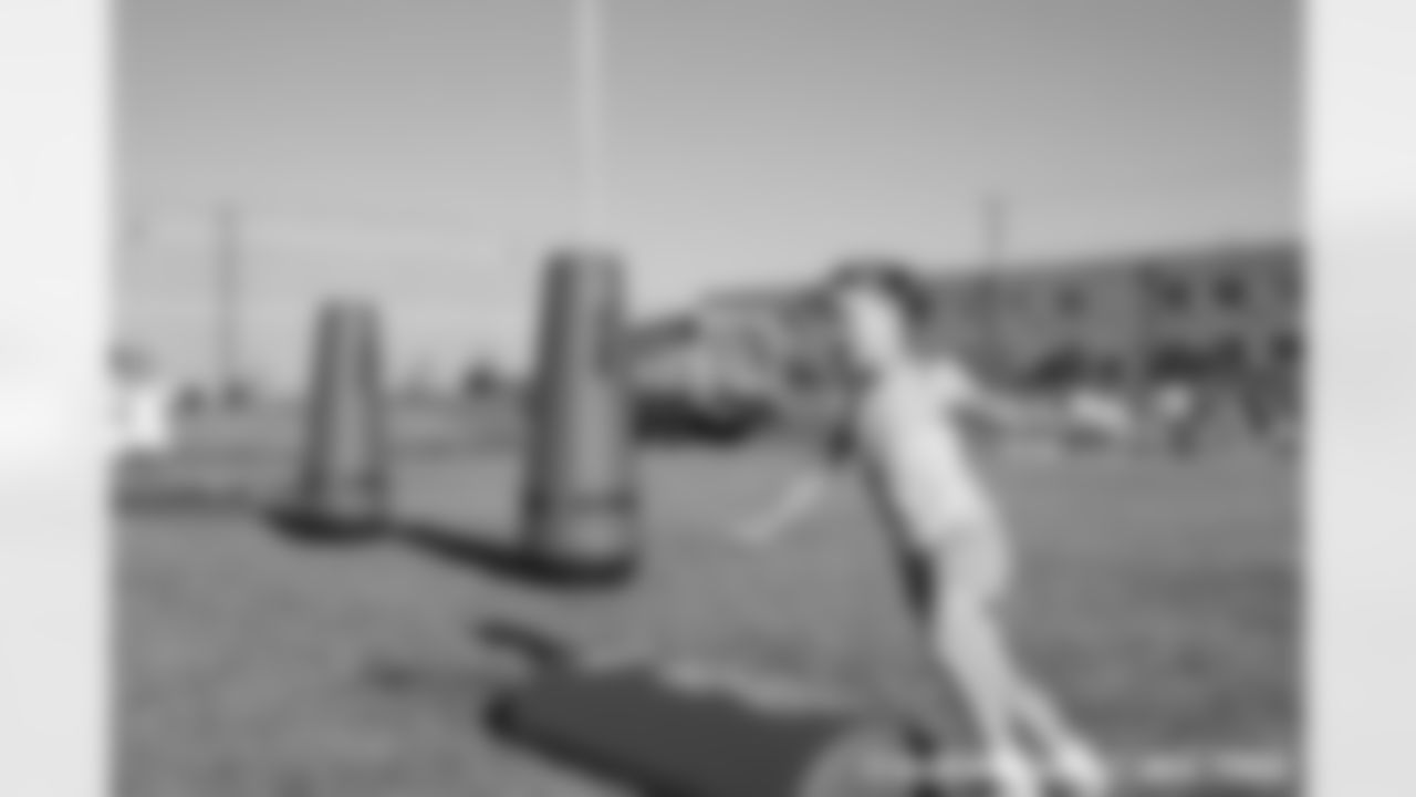 LANDING_youthfootball-8