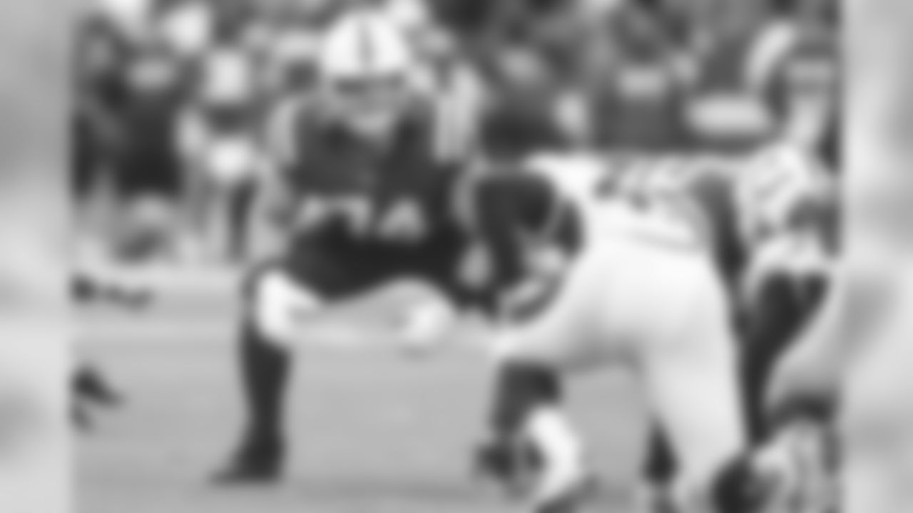 74 tackle Anthony Castonzo