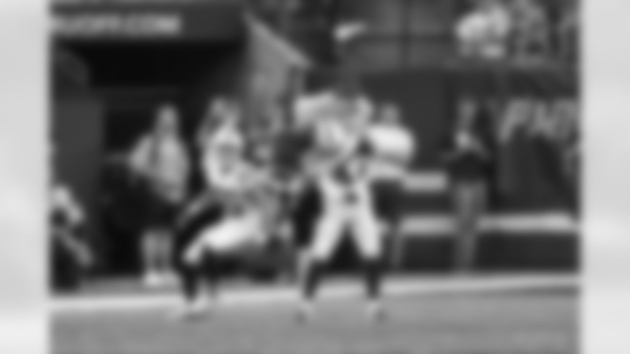 47 CB Anthony Chesley