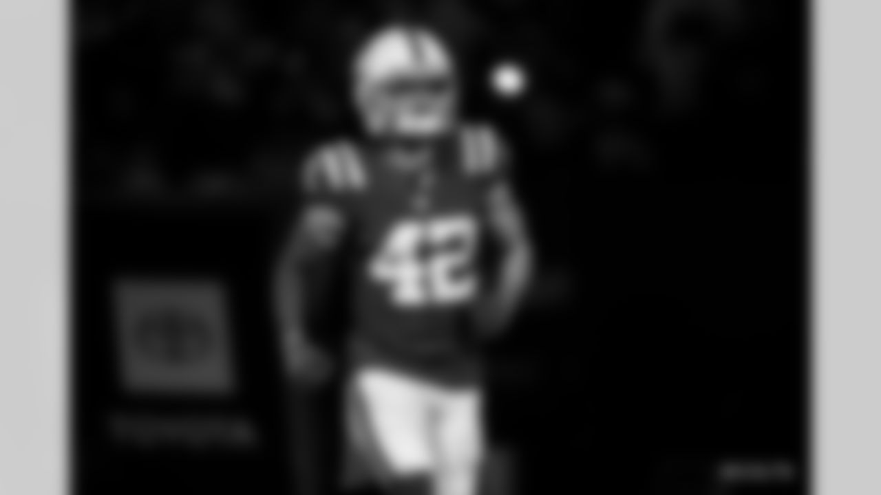42 DB Andrew Sendejo