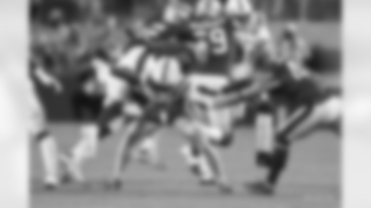 23 CB Kenny Moore II