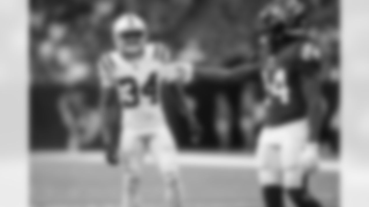34 CB Isaiah Rodgers
