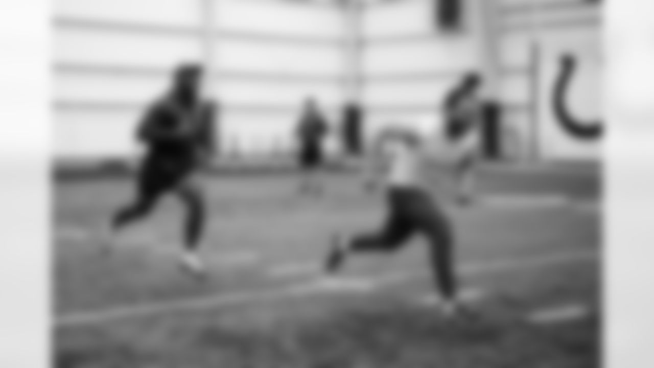 Players workout during Phase I of offseason workouts.
41 LB Grant Stuard, #44 LB Zaire Franklin,