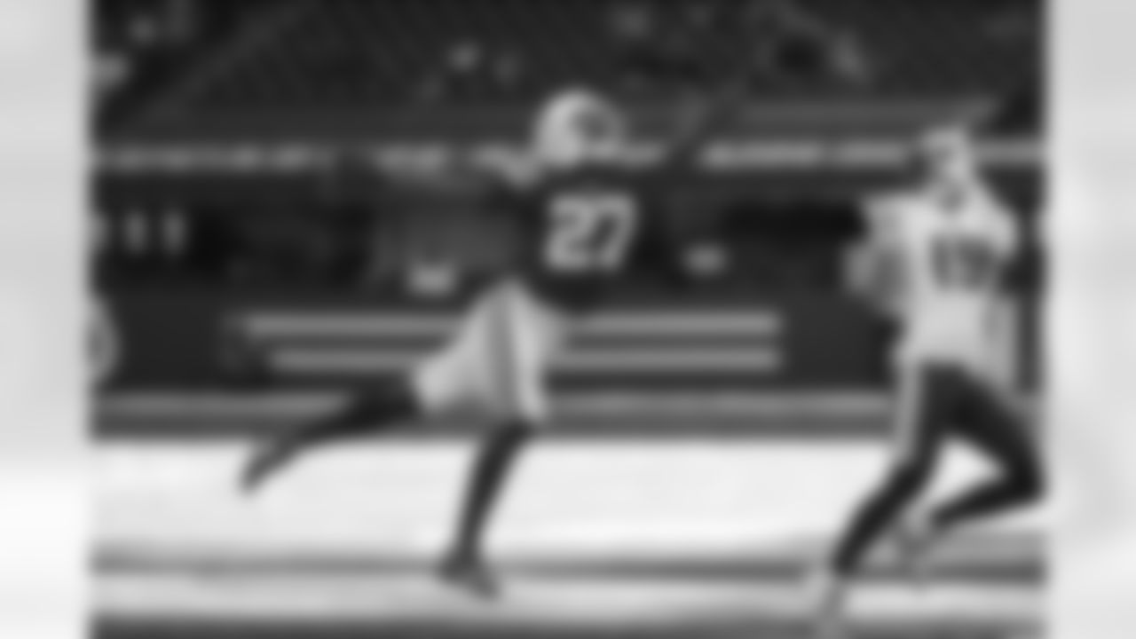 27 CB Xavier Rhodes