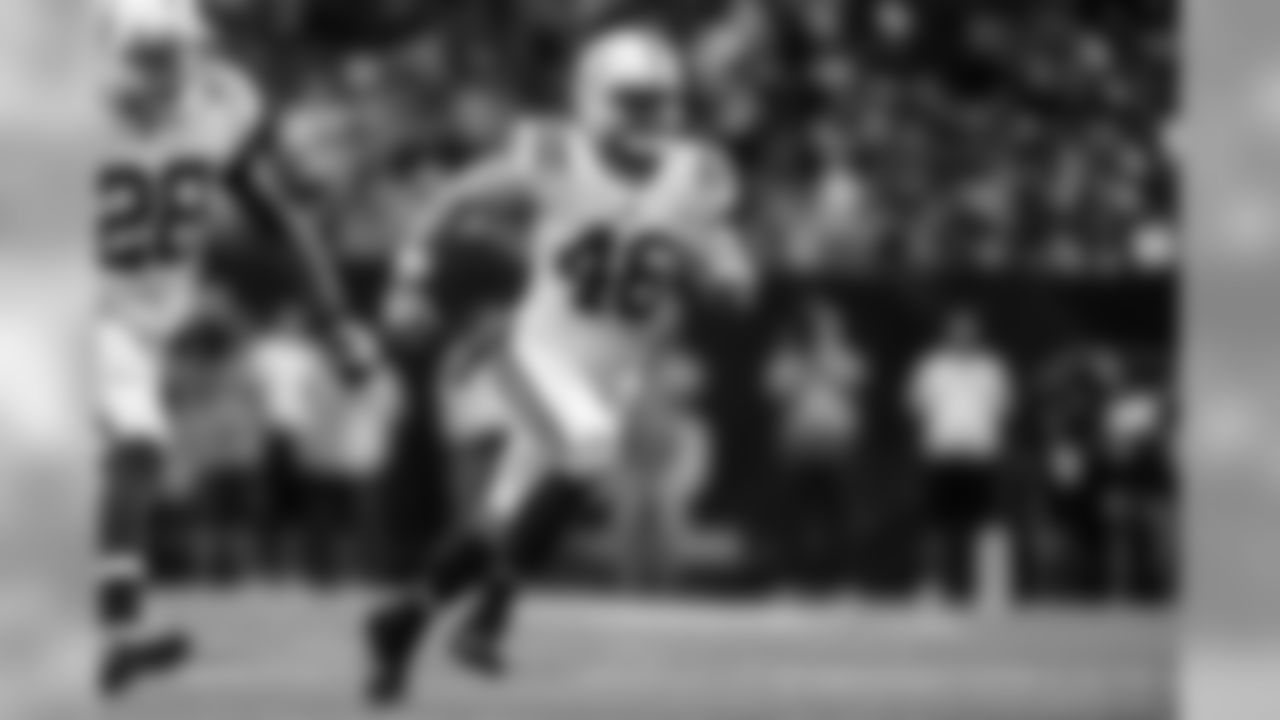 46 Rhodes, Luke LS 6-2 238 25 1 William & Mary
