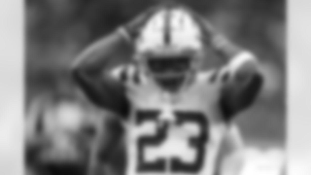 23 CB Kenny Moore II