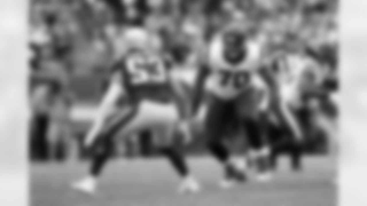 NFL Free Agency: Colts sign tackle Julien Davenport and re-sign center ...