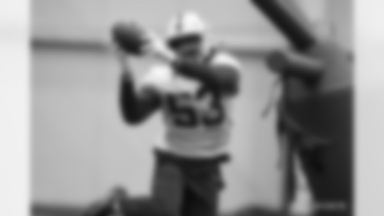 53 LB Darius Leonard