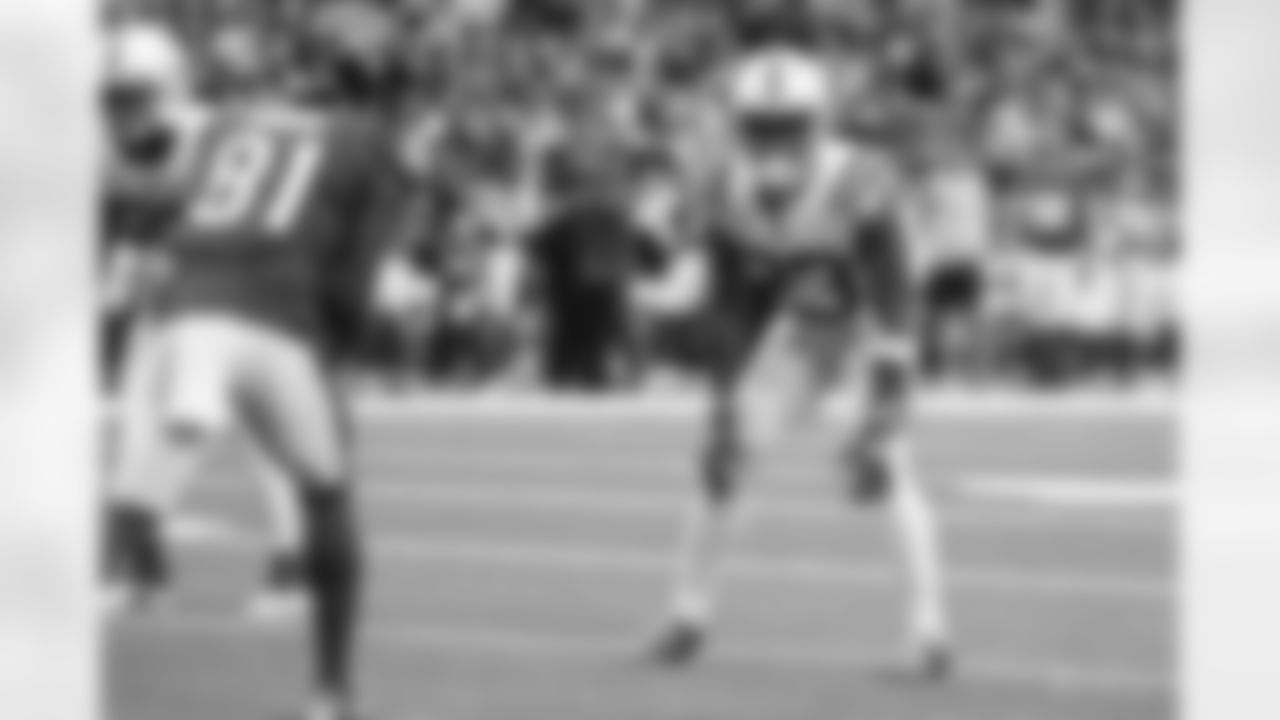 23 CB Kenny Moore II