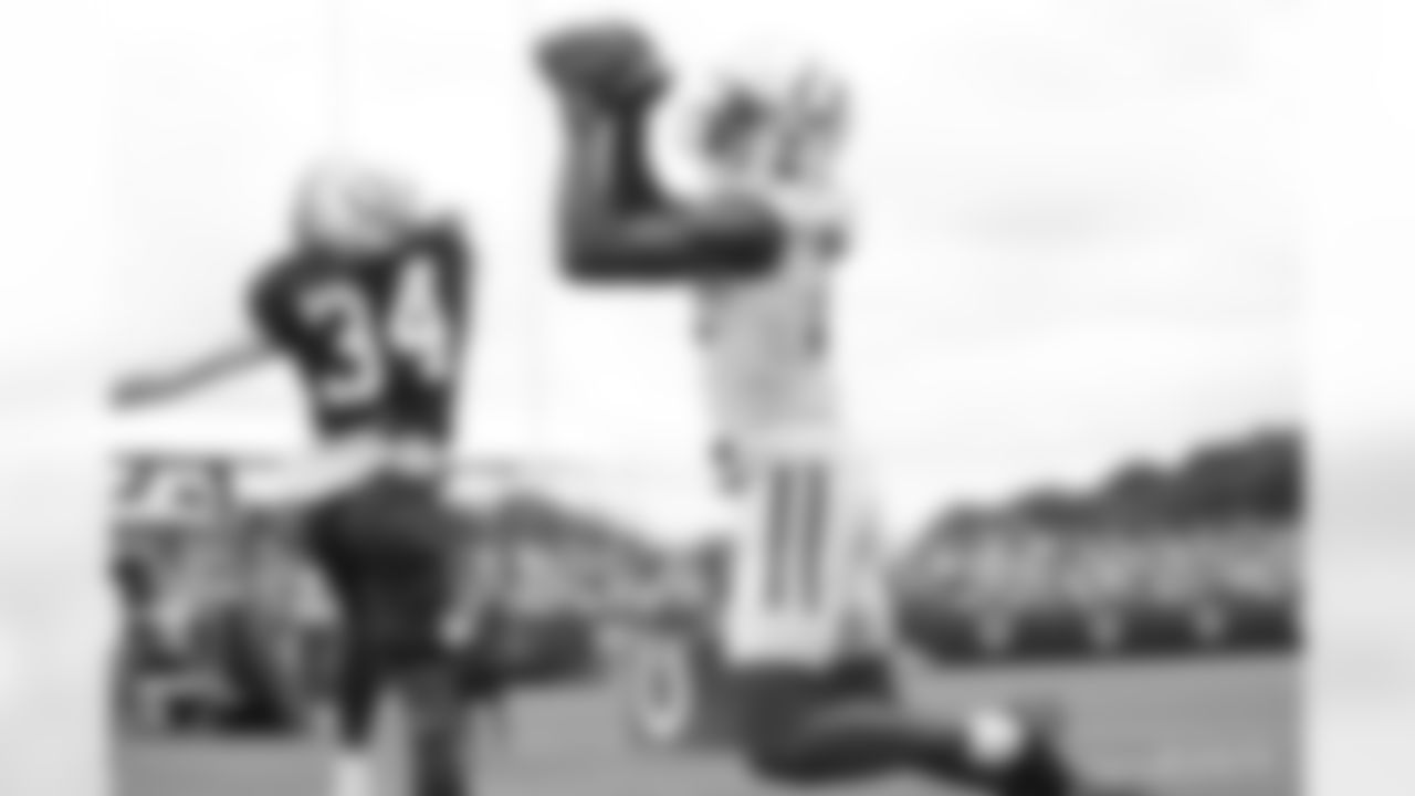 34 CB Isaiah Rodgers, #17 WR Mike Strachan