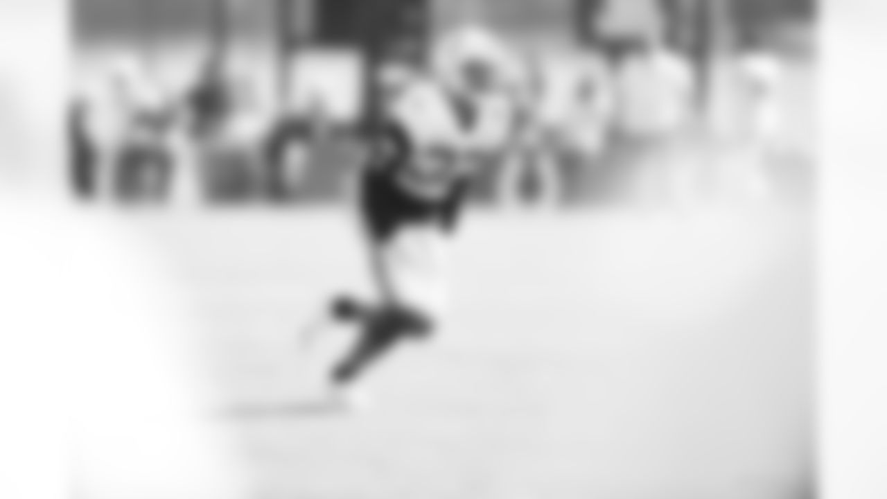 32 S Julian Blackmon