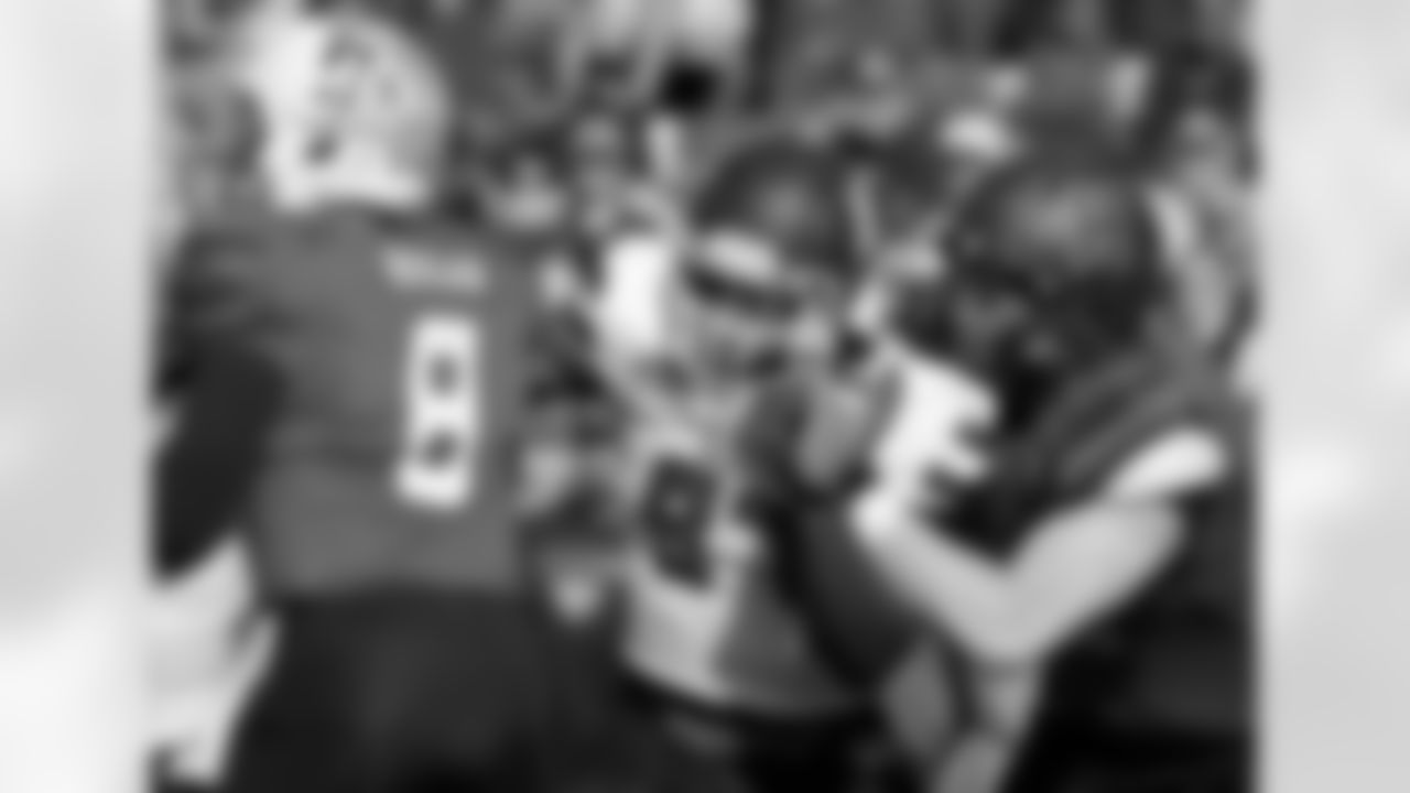 9 Noah Spence DL Jr. - Eastern Kentucky