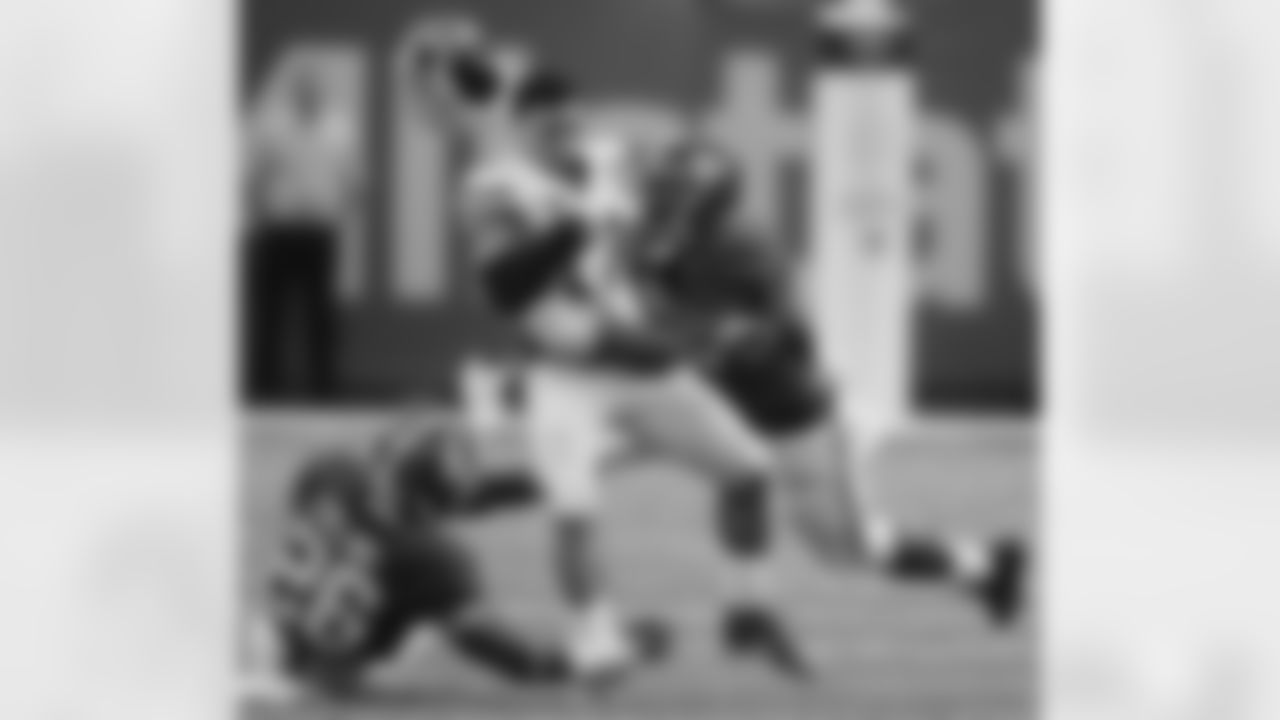 19 Reggie Ragland LB SR - Alabama