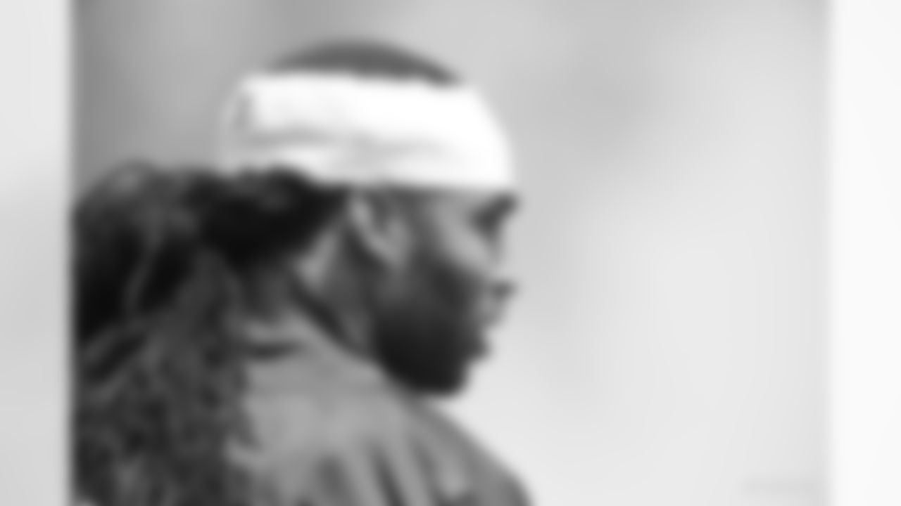5 CB Stephon Gilmore