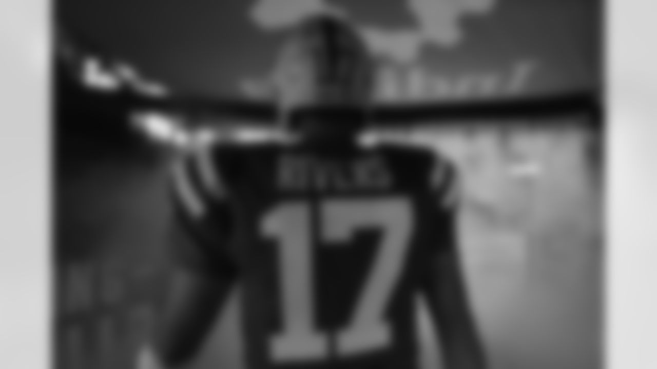 17 QB Philip Rivers