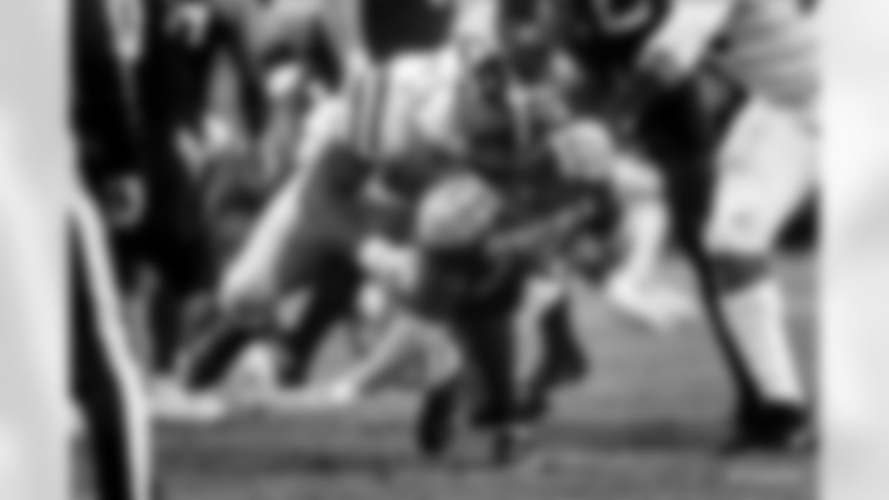 50 DE Justin Houston