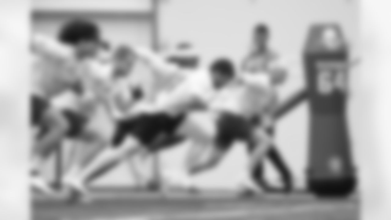 84 WR Ethan Fernea
Players train during Phase II of offseason workouts.