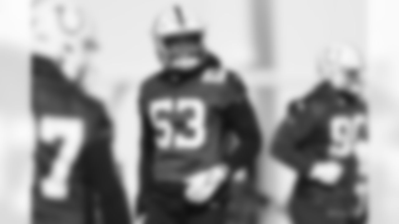 53 LB Darius Leonard