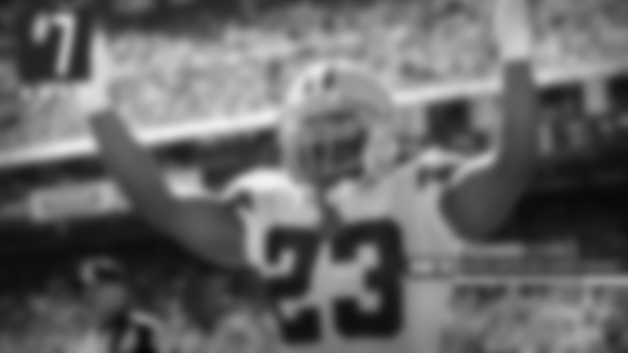 7. Tashard Choice – Always a rotational back, but serviceable even in his final years with the Cowboys. He arrived in 2008 so by the 2010 season, Choice was established, but not as a starter. He finished second on the team in 2010 with three TDs, including a nifty run against the Colts on the road. He was also one of the first backs to run the "Wildcat" formation for the Cowboys.
