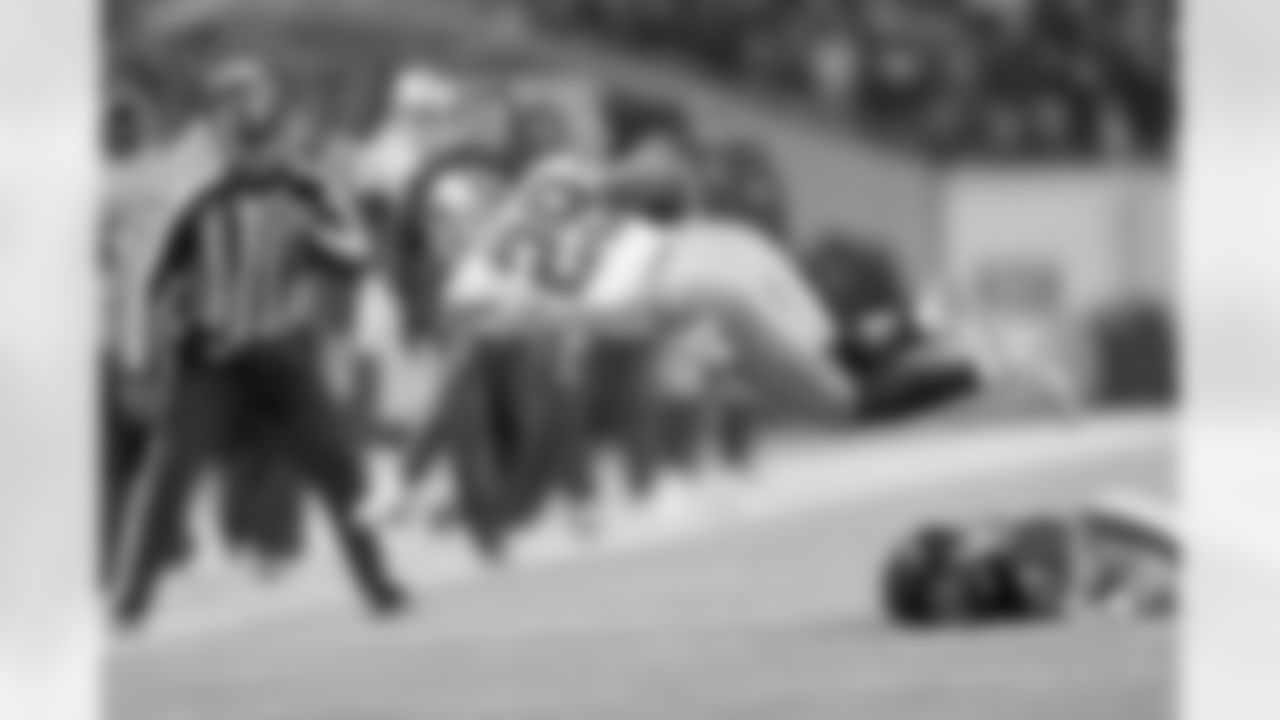 murray_flying_20141204_dal_chi_quickies143.jpg
