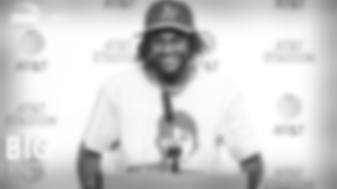 Employee of the Month – Earlier this week, Trevon Diggs was named NFC Defensive Player of the Month for his performances in the first three games of the season. Diggs is the first defensive back in franchise history to win this award and third overall. Diggs is the first since DeMarcus Lawrence did it in 2017. Sean Lee also won it twice in 2011 and 2013.