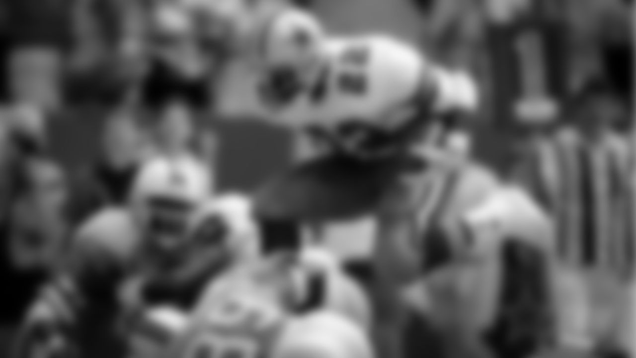 ap_901007011.jpg