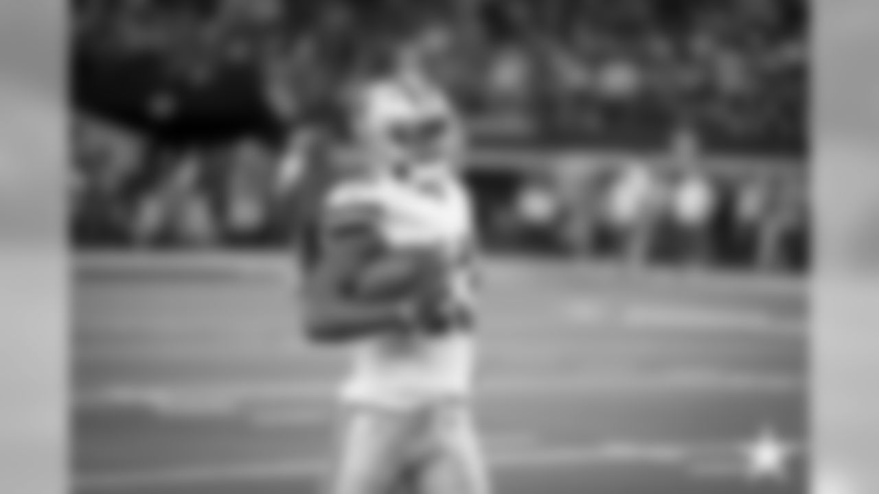 20191128_BUF_DAL_quickies013