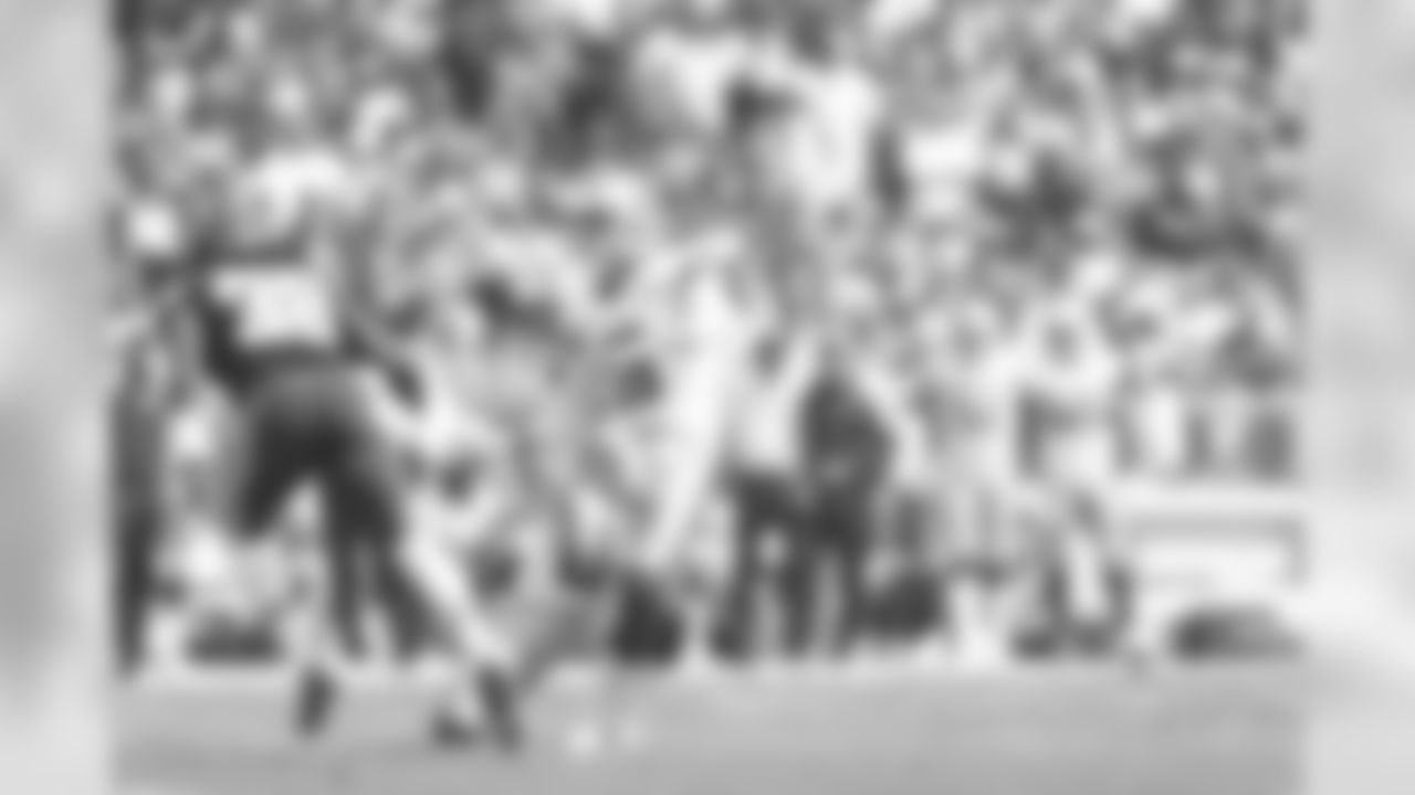 temp20130915_DAL_KC_quickies129.jpg