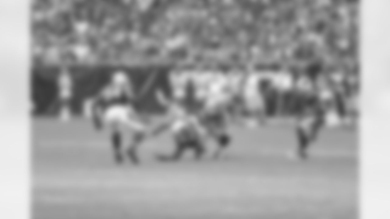 temp20130817_DAL_AZ_quickies075.jpg