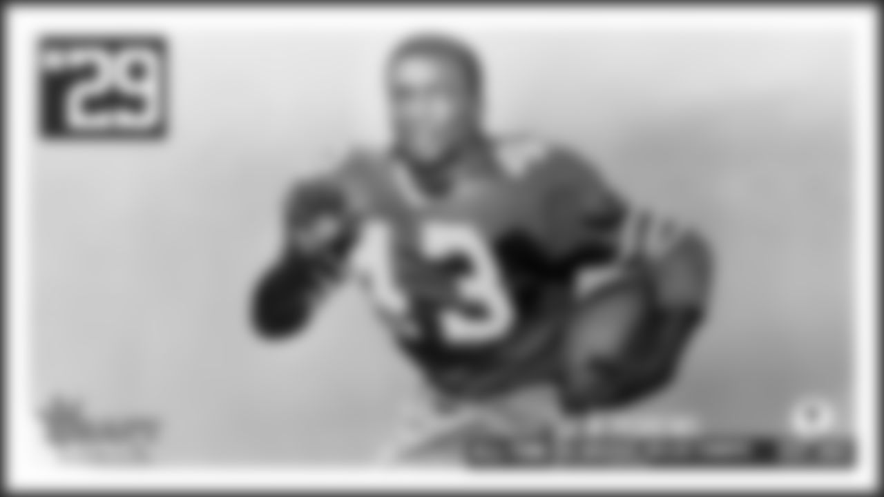 29. Don Perkins
A six-time Pro Bowl selection as well as an All-Pro with a career-best 945 rushing yards and seven scores in 1962, Perkins also ranked among the NFL's top 10 for yards in each of his eight years in the league. He finished strong, too, with back-to-back 800-plus yard seasons in his final two campaigns. When he retired following the 1968 season, only four players in NFL history (Jim Brown, Joe Perry, Jim Taylor, and John Henry Johnson) had more rushing yards than Perkins, who over the course of eight seasons with the Cowboys ran for 6,217.
