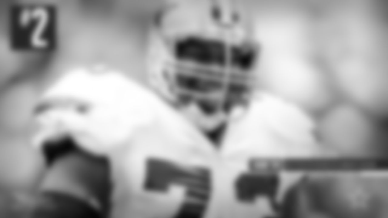 Round 2 – Larry Allen (1994): There is a solid case to be made that Mel Renfro (1964) should be the pick, having been named an All-Pro five times, earning invites to 10 Pro Bowls and winning two Super Bowls as both a cornerback and safety in the famed Doomsday Defense. But though a second-round pick, Renfro was the 17th overall player chosen in 1964, so an easy first-rounder by today's standards. Given that technicality, perhaps Allen is the better choice. One of the strongest men to ever play the game, he was snagged by Dallas out of tiny Sonoma State with the 48th overall selection and went on to total six All-Pro nods and 10 Pro Bowl trips while with the Cowboys. Allen, who was also named to both the 1990s and 2000s All-Decade Teams, joined Renfro in the Hall of Fame in 2013.