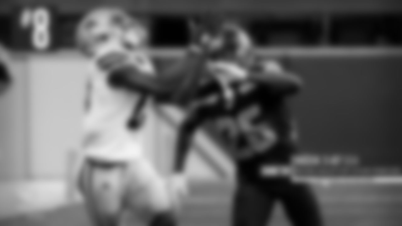 8. Week 3 vs. SEA – It's easy to forget how electric Gallup was in that early loss to Seattle. Early in the fourth quarter, he broke free from his coverage on a nine route and Dak Prescott hit him perfectly for an easy score. The score cut Seattle's deficit to just two points, but the Cowboys weren't able to pick up the two-point conversion.