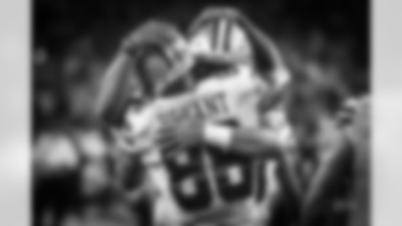 20161030_dal_vs_phi_dez_bryant_selects_jj2192.jpg