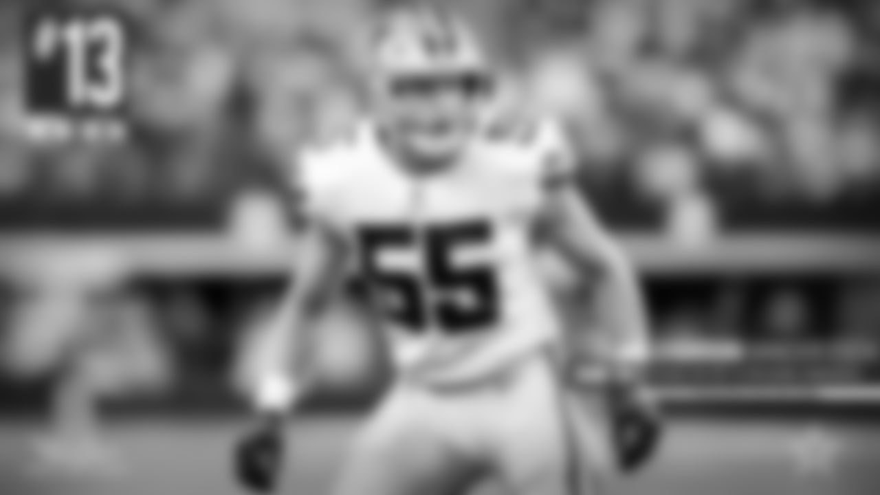 Leighton Vander Esch – Even though he's made the Pro Bowl before, it doesn't seem too likely for LVE, even if the Cowboys continue their success. The biggest problem for Vander Esch – other than the lack of splash plays – is him being listed as an outside linebacker. There are too many OLBs that play in a 3-4 scheme and have a lot of more sacks and pressures. But since he's made it before, he deserves to be on the list because sometimes name recognition can go a long way.