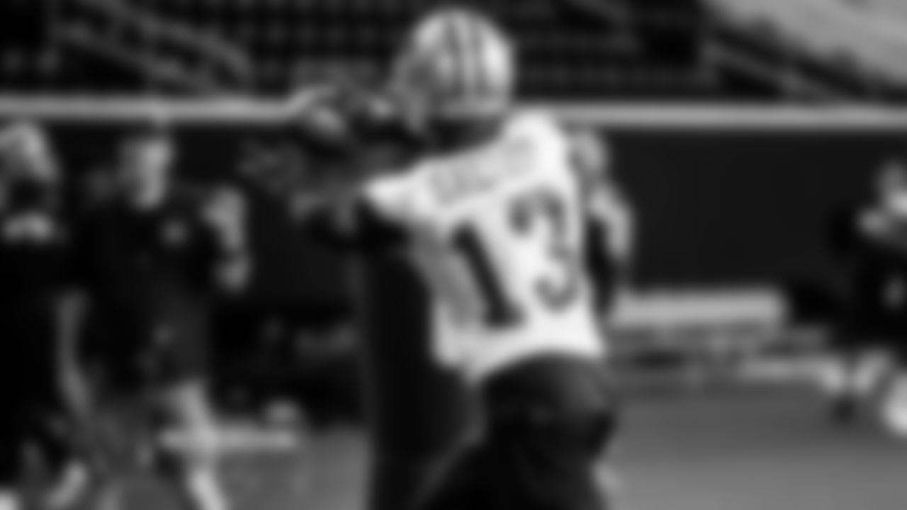 Gallup Returns
For the first time since Week 1 of the regular season, Michael Gallup practiced with the team in full preparation of a game.
Now that doesn't mean Gallup will indeed be activated for Sunday's game with the Vikings. He's technically still on IR with the calf strain he suffered against the Bucs on Sept. 9.
But by practicing, it starts his 21-day window the Cowboys have to either put him on the 53-man roster or back to IR. It seems as if Gallup is getting close to playing again, especially by practicing.
Teammate CeeDee Lamb said he could see Gallup is still working himself back into playing shape but expects him to be there "in no time."
The Cowboys have used Cedrick Wilson to pick up the slack in Gallup's absence.
Wilson has two touchdown catches this year and made one of the biggest plays of the game in New England, hauling in a fourth-down pass to save the game.
— Nick Eatman (10/27)