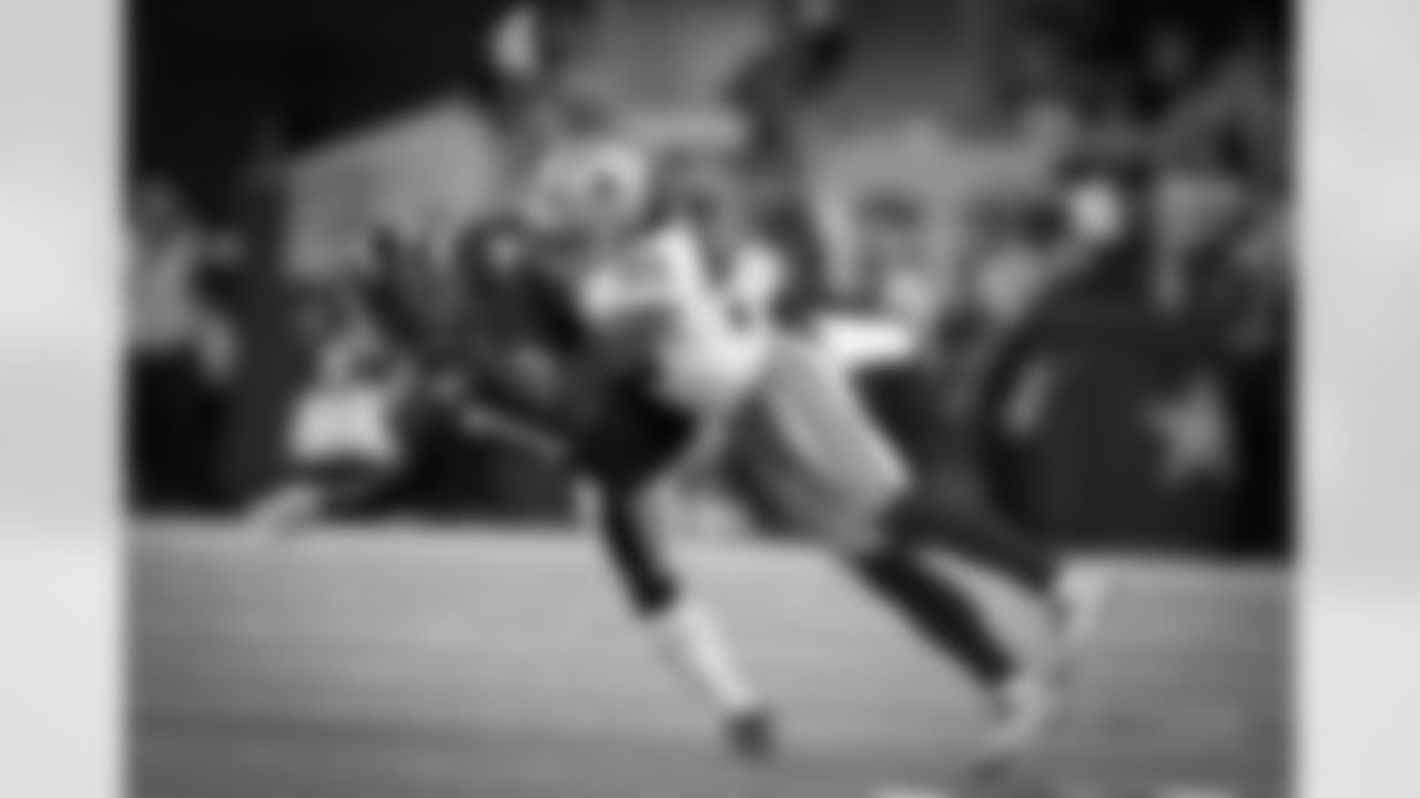20161030_dal_brandon_carr14.jpg