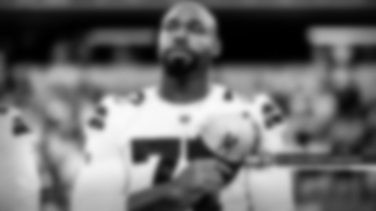 77 | T Tyron Smith