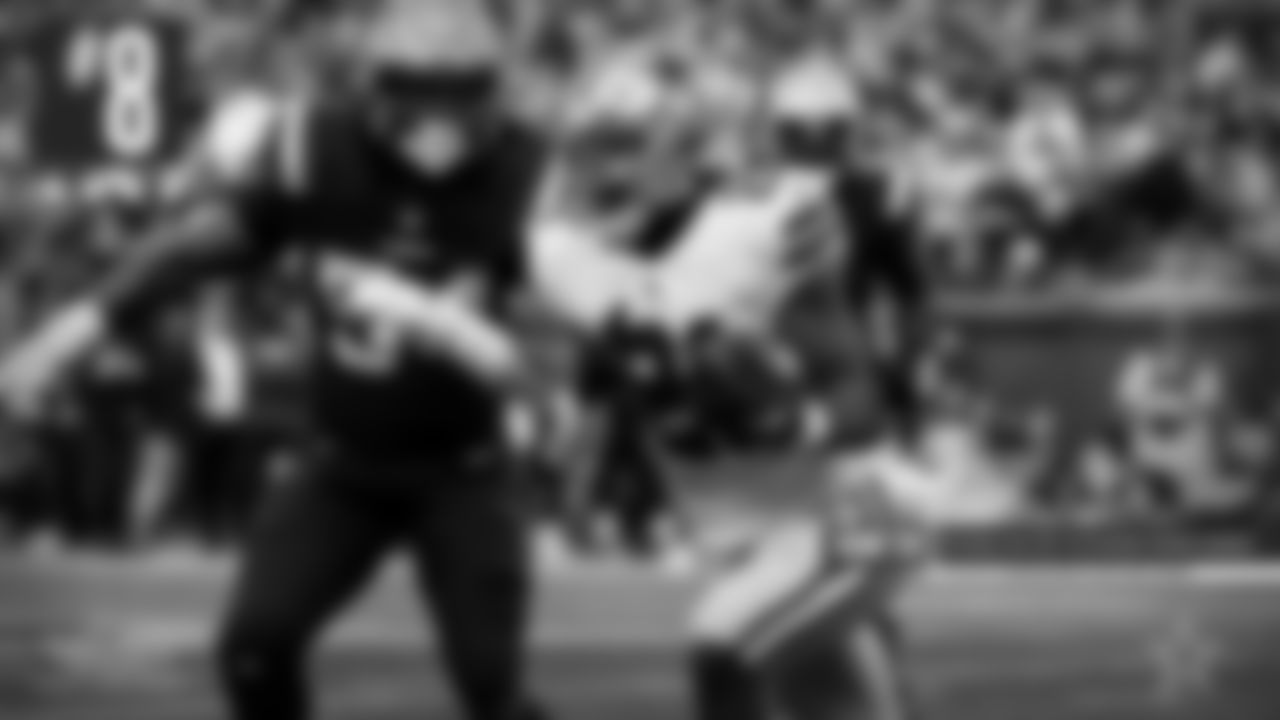 8. Ezekiel Elliott – Yards were tough to come by but he still had 119 all-purpose yards, including 69 on the ground. He also caught seven balls for 50 yards, including a big 18-yard catch over the middle when the offense was pinned back that led to a touchdown drive.