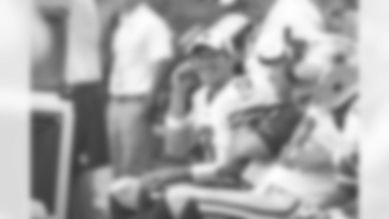 temp20130817_DAL_AZ_quickies125.jpg
