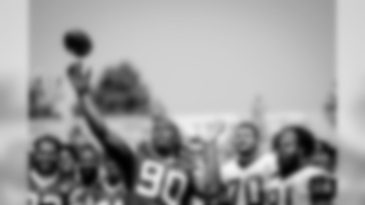 20180815_Training Camp_Demarcus Lawrence_Selects_JJ_013818